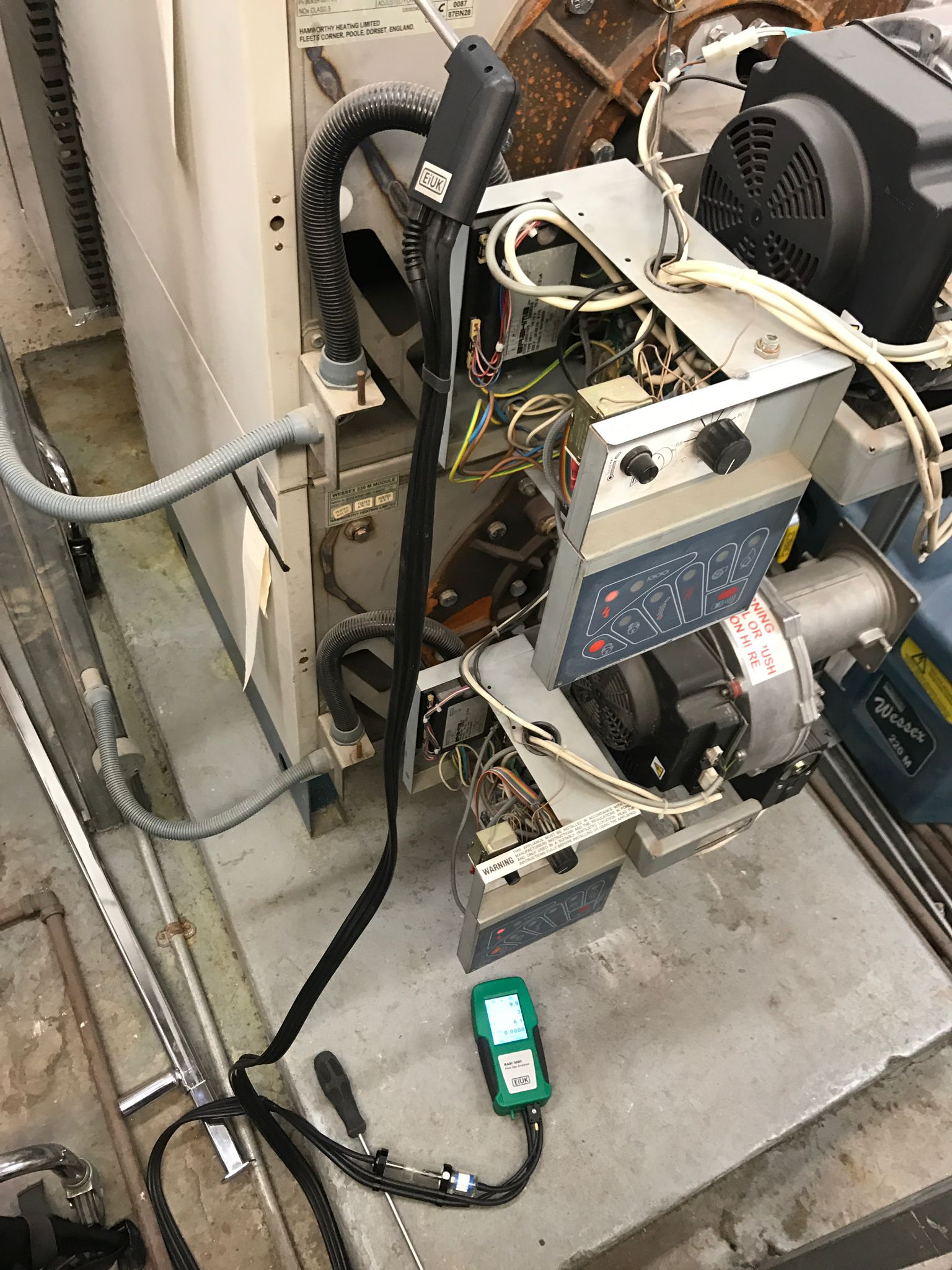 gas safe registered engineer near me Egham, TW20